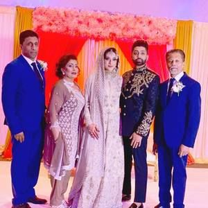 Meet your Posher, Gulshan